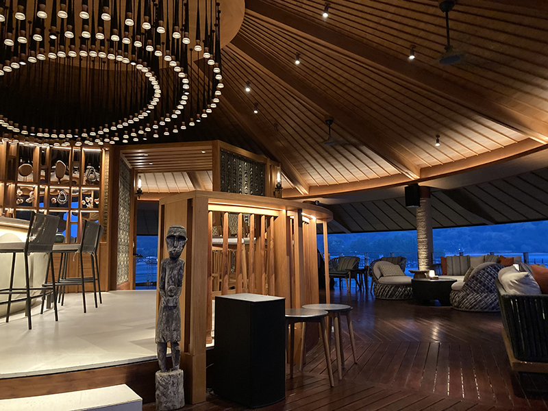 bar at Taaktana